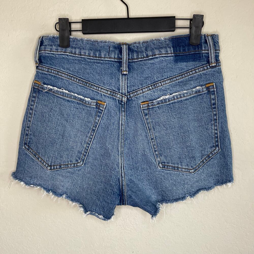 Abercrombie High Rise The Mom Short Denim Cutoff Shorts - Size 28/6 - Picture 2 of 4